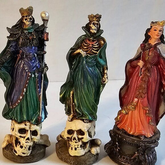 17 Game pieces, for mid-evil fantasy game. - Picture 8 of 9